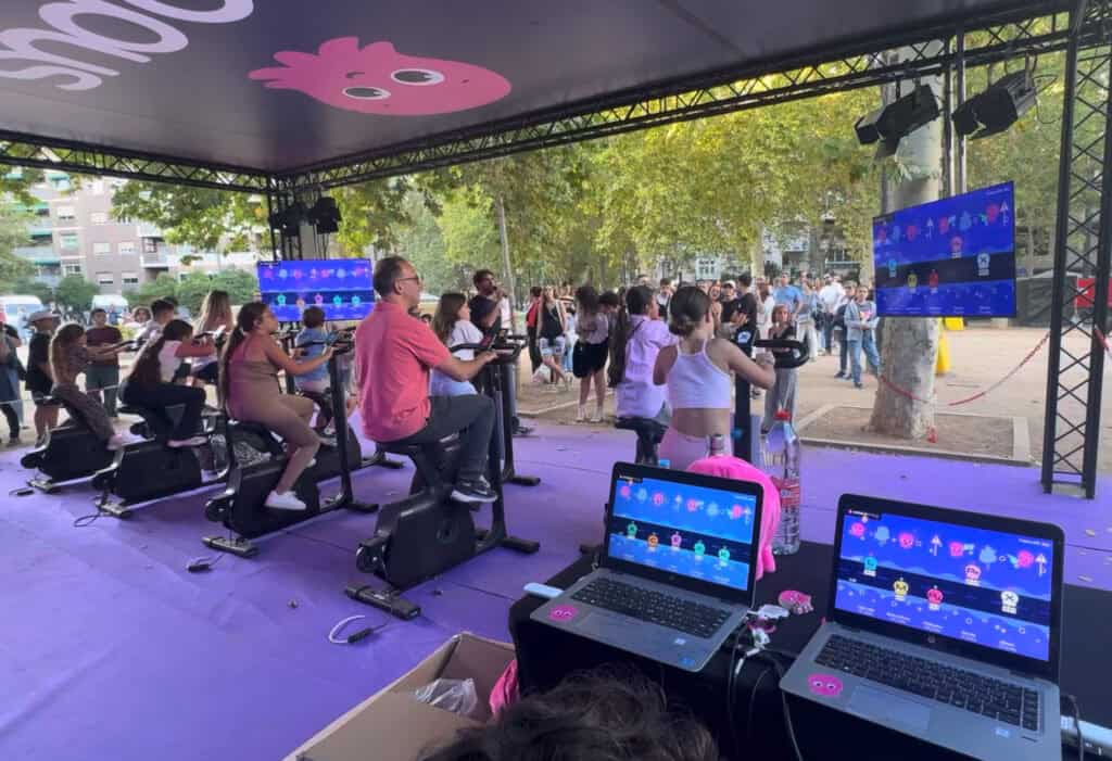juego con bicicletas generadoras de energia para eventos